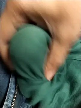 Snapshot of Ajayy01 chatting on 12/04/25, 04:27 Ajayy01 online show from 12/04/25, 04:27