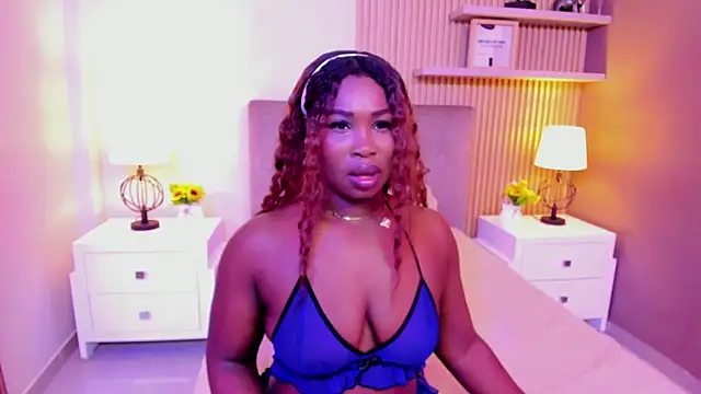 Snapshot of SerenaWinslow chatting on 07/16/26, 12:11 SerenaWinslow online show from 07/16/26, 12:11