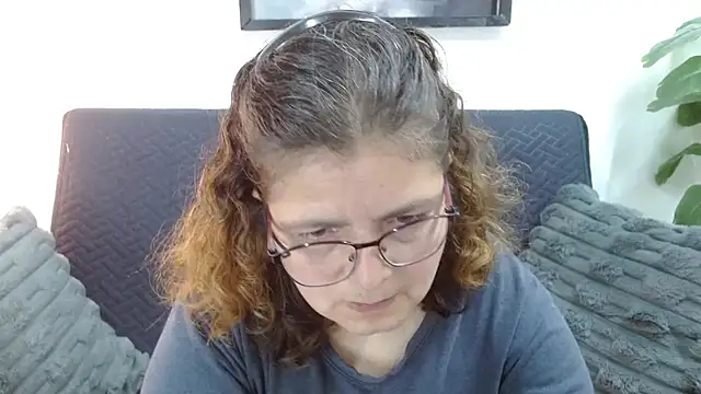 Linda banks  online show from 09/21/25, 01:18