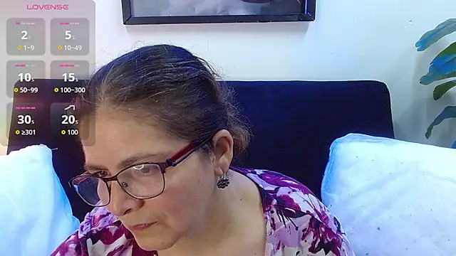 Linda banks  online show from 09/23/25, 01:52