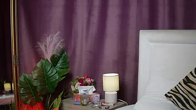 EmmaDallas online show from 05/26/26, 08:05