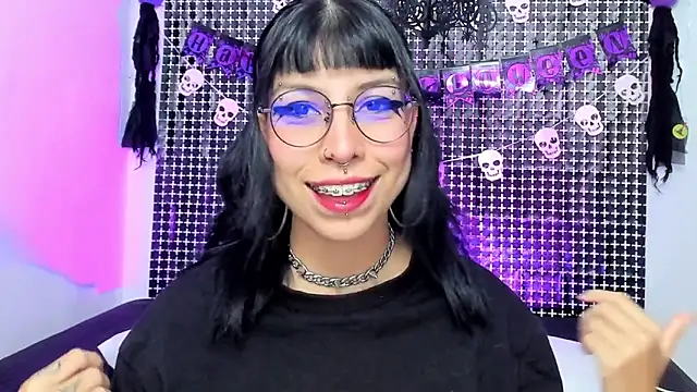 Rose 72 online show from 10/18/25, 07:47