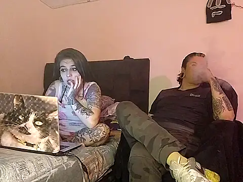 Snapshot of saenzjulieta1 chatting on 10/11/25, 01:42 saenzjulieta1 online show from 10/11/25, 01:42