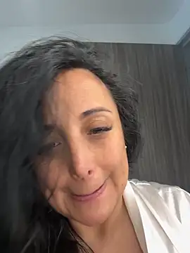 hotadhara01 online show from 10/29/25, 02:30