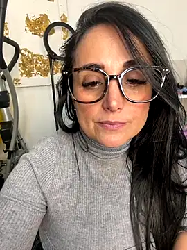 hotadhara01 online show from 11/07/25, 03:17