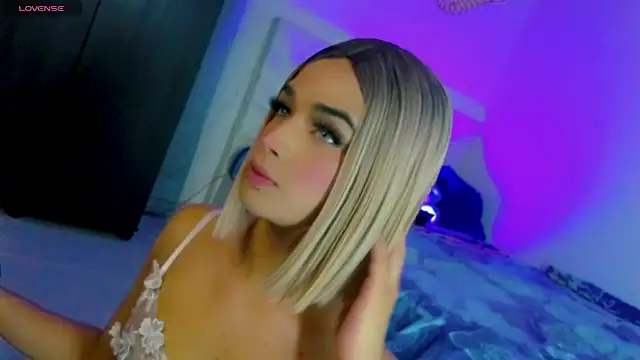 HANNAH BACKERS online show from 10/04/25, 11:36