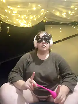 VeiledMuse online show from 11/10/25, 02:21