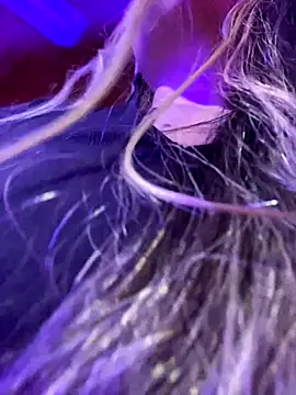  ManuVeelez online show from 09/19/25, 05:53