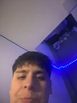 Kailertwink online show from 05/03/26, 09:54