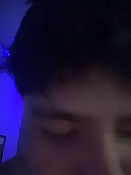 Kailertwink online show from 05/05/26, 03:36