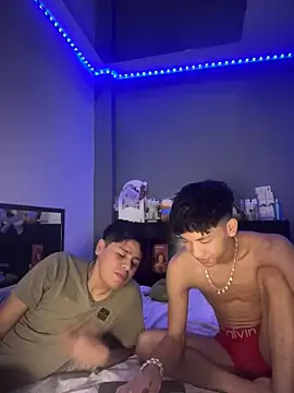 Kailertwink online show from 05/07/26, 03:39