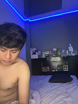Kailertwink online show from 06/06/26, 04:23