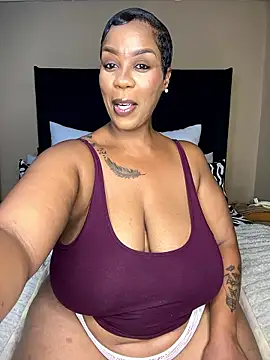 THICKBUNNYCHICKxxx online show from 01/06/26, 08:23