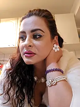 ShineBright88 online show from 12/16/25, 09:20