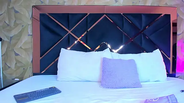 AliciaJerez1 online show from 11/07/25, 09:37