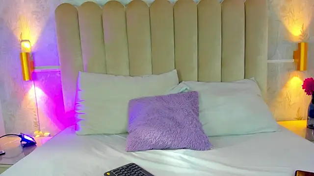 AliciaJerez1 online show from 12/16/25, 08:36