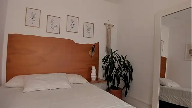 SuccubusDolly online show from 09/14/25, 04:00