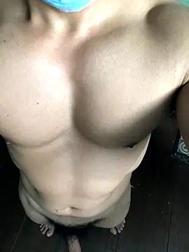 Snapshot of Huynh-duc-huy chatting on 11/27/25, 04:42 Huynh-duc-huy online show from 11/27/25, 04:42