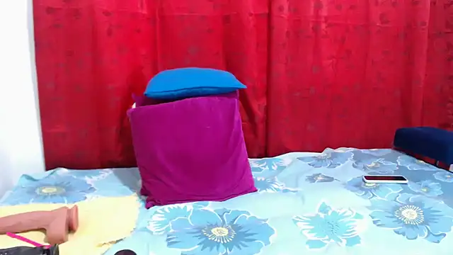 Sexysquirtmommy online show from 06/16/26, 10:01
