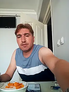 Snapshot of mert0359 chatting on 09/14/25, 12:37 mert0359 online show from 09/14/25, 12:37