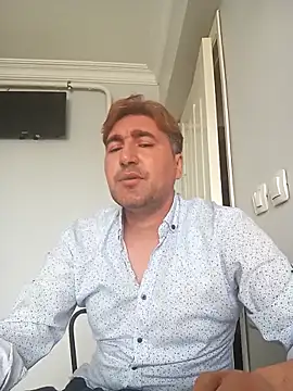 Snapshot of mert0359 chatting on 09/15/25, 09:31 mert0359 online show from 09/15/25, 09:31