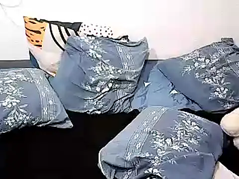 xxhottinybabe online show from 07/08/26, 07:57