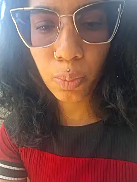 Snapshot of RavenShyfit chatting on 11/09/25, 03:21 RavenShyfit online show from 11/09/25, 03:21