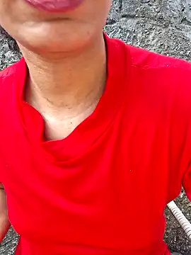 Snapshot of RavenShyfit chatting on 12/16/25, 07:08 RavenShyfit online show from 12/16/25, 07:08