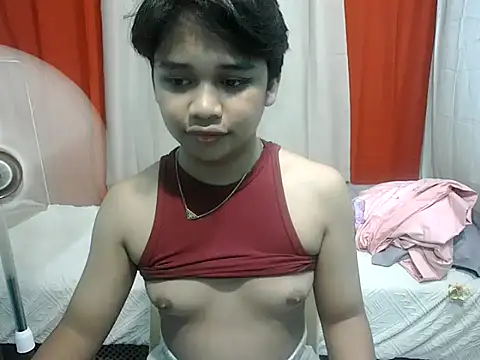 Snapshot of pinaymorena_zeinab chatting on 06/30/26, 02:23 pinaymorena zeinab online show from 06/30/26, 02:23