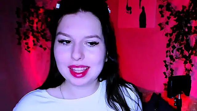 ChloeRicc online show from 11/30/25, 06:23