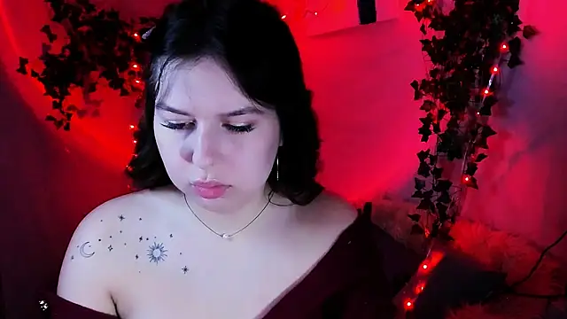 Snapshot of ChloeRicc chatting on 02/15/26, 06:15 ChloeRicc online show from 02/15/26, 06:15