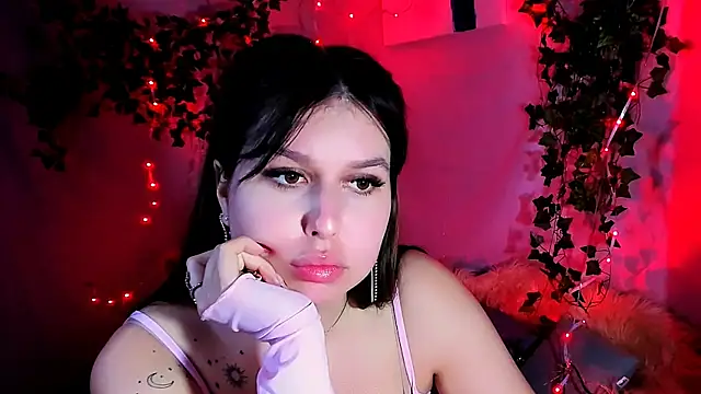 Snapshot of ChloeRicc chatting on 02/21/26, 07:48 ChloeRicc online show from 02/21/26, 07:48