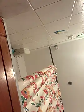 Snapshot of AmMadness chatting on 12/02/25, 08:48 AmMadness online show from 12/02/25, 08:48