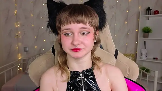 Tori Cutie online show from 05/01/26, 01:21
