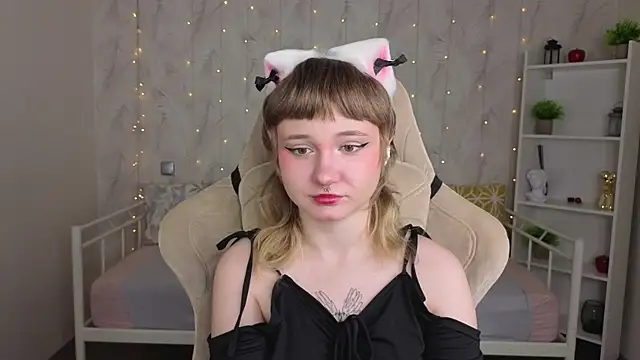 Tori Cutie online show from 05/09/26, 12:05