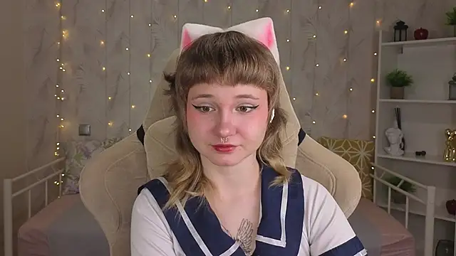 Tori Cutie online show from 05/13/26, 12:08