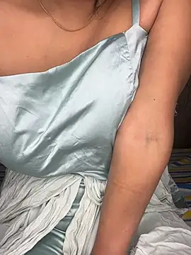 Snapshot of Cute-Samayra chatting on 03/25/26, 10:05 Cute-Samayra online show from 03/25/26, 10:05