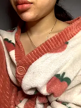 Snapshot of Nguyenha11 chatting on 11/19/25, 10:15 Nguyenha11 online show from 11/19/25, 10:15