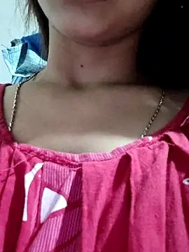 Snapshot of sana-5 chatting on 10/18/25, 02:40 sana-5 online show from 10/18/25, 02:40