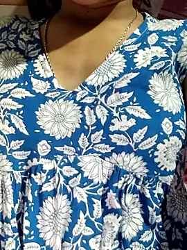 Snapshot of sana-5 chatting on 11/02/25, 01:24 sana-5 online show from 11/02/25, 01:24