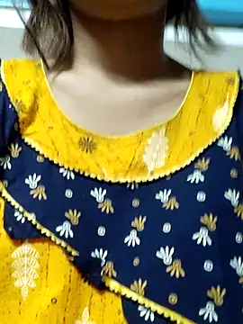 Snapshot of sana-5 chatting on 03/25/26, 02:45 sana-5 online show from 03/25/26, 02:45