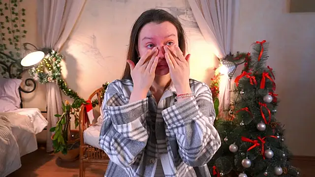 Snapshot of EvaDowe chatting on 02/11/26, 04:28 EvaDowe online show from 02/11/26, 04:28