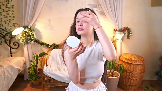 Snapshot of EvaDowe chatting on 02/17/26, 04:42 EvaDowe online show from 02/17/26, 04:42