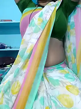 yelmaji91 online show from 10/24/25, 04:42