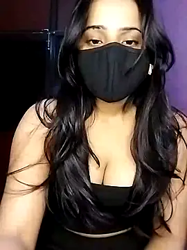 Snapshot of Amisha2 chatting on 01/11/26, 04:23 Amisha2 online show from 01/11/26, 04:23