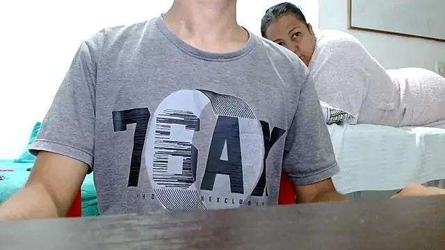 18and45couple online show from 05/04/26, 02:18