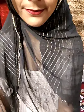 Snapshot of Indian-Aleena chatting on 09/09/25, 04:45 Indian-Aleena online show from 09/09/25, 04:45