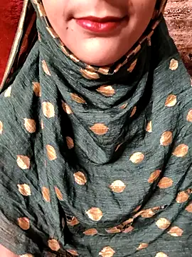 Snapshot of Indian-Aleena chatting on 09/16/25, 04:35 Indian-Aleena online show from 09/16/25, 04:35