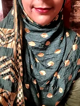 Snapshot of Indian-Aleena chatting on 09/23/25, 08:01 Indian-Aleena online show from 09/23/25, 08:01