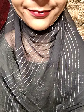 Snapshot of Indian-Aleena chatting on 09/27/25, 04:23 Indian-Aleena online show from 09/27/25, 04:23